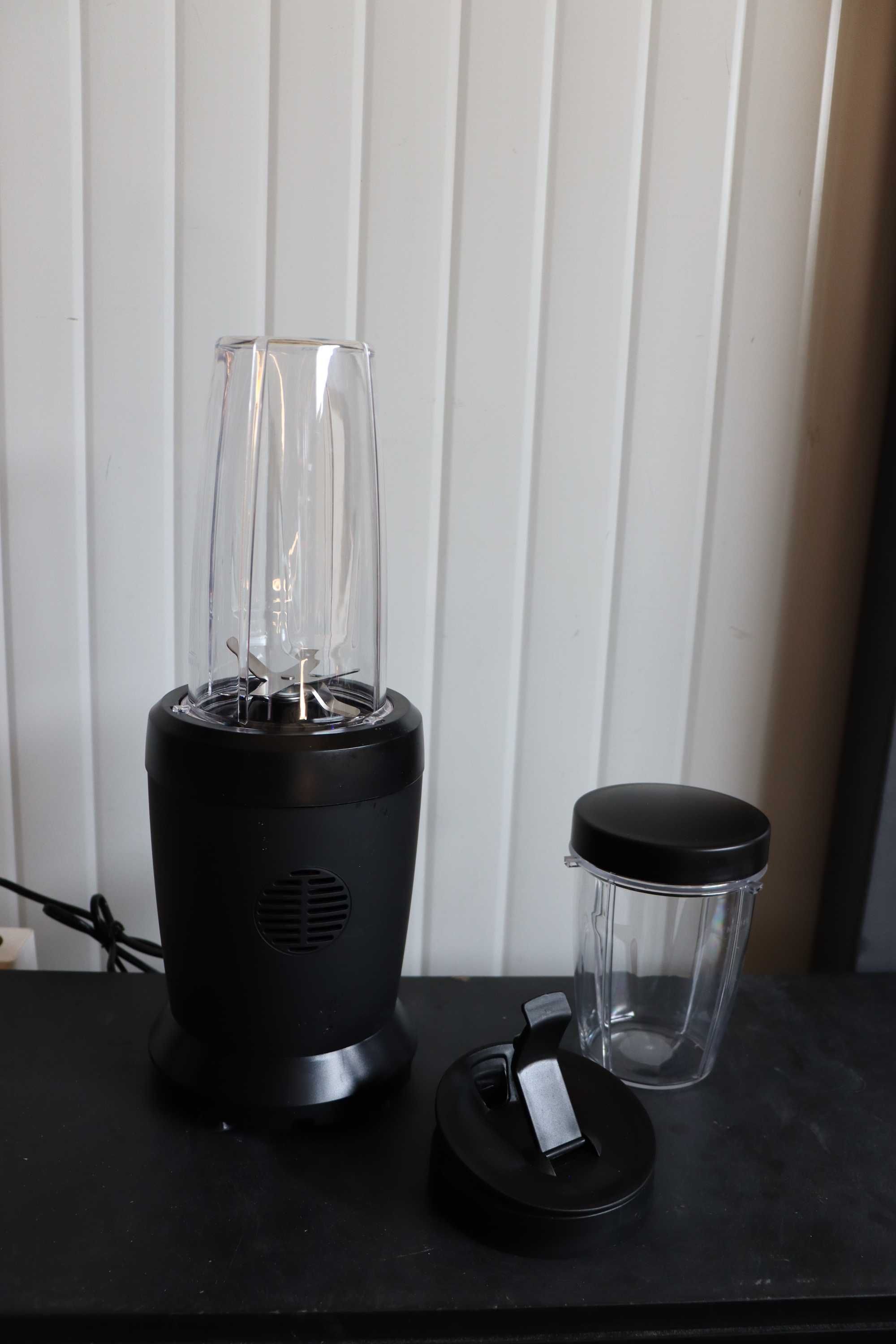 Смути мейкър VonShef Blender – Мини блендер за плодове 1000 W
