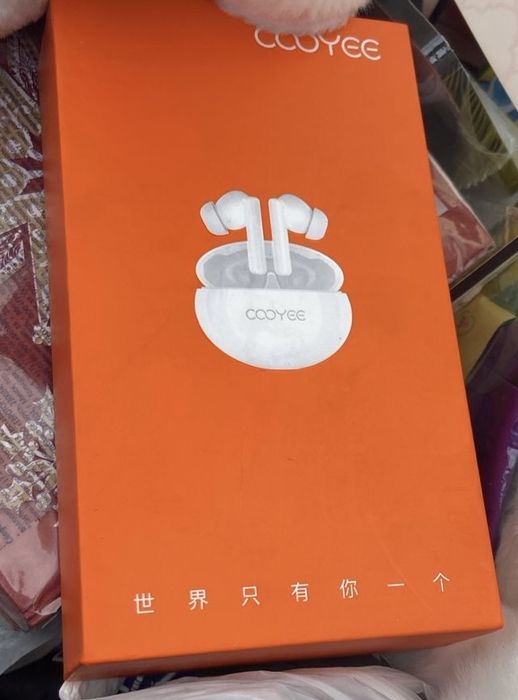 Продам новые наушники
