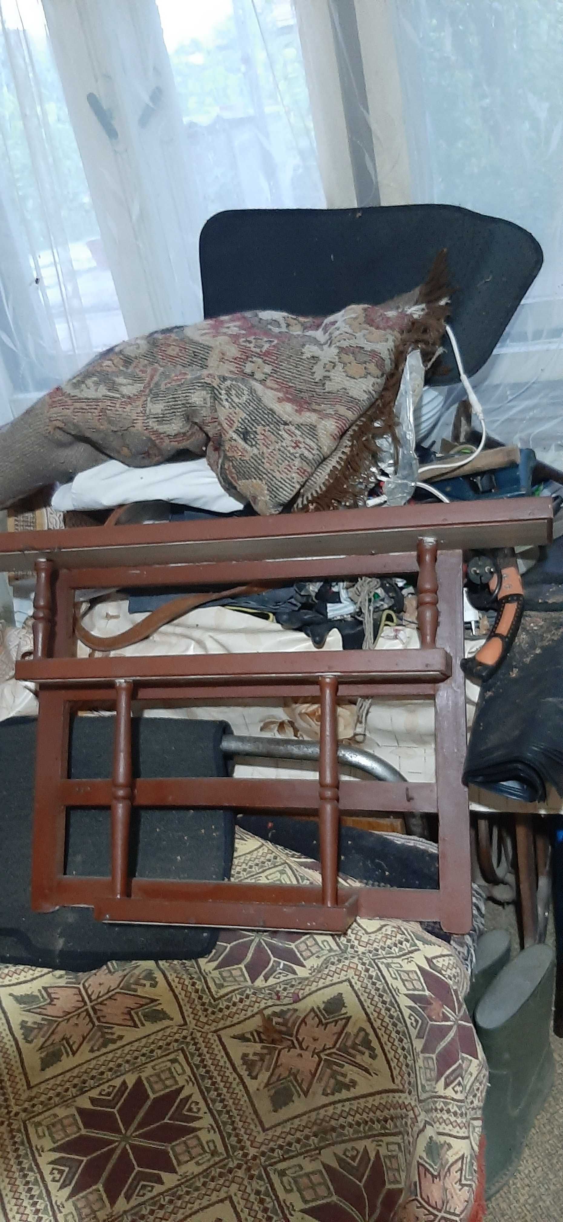 Продавам старини вещи на куп