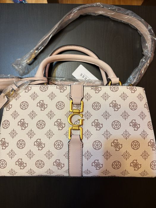 Geantă umăr Guess pt femei