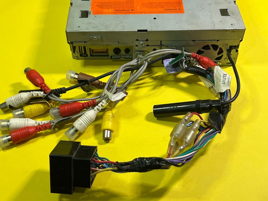 Pioneer СД с вадещ екран