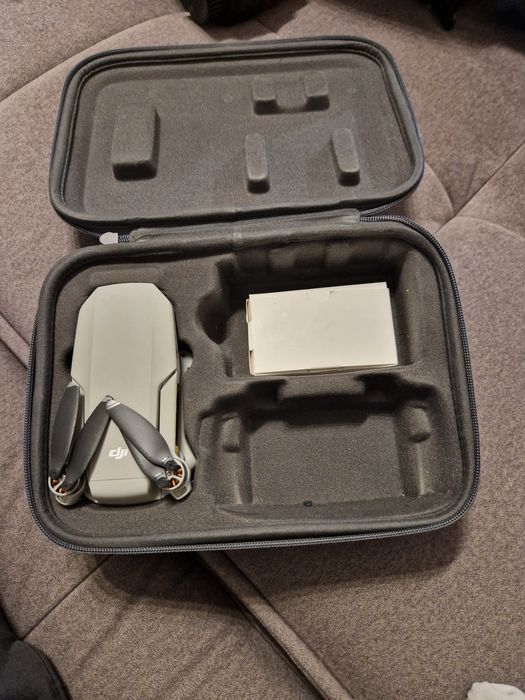 Drona dji mavic mini 1