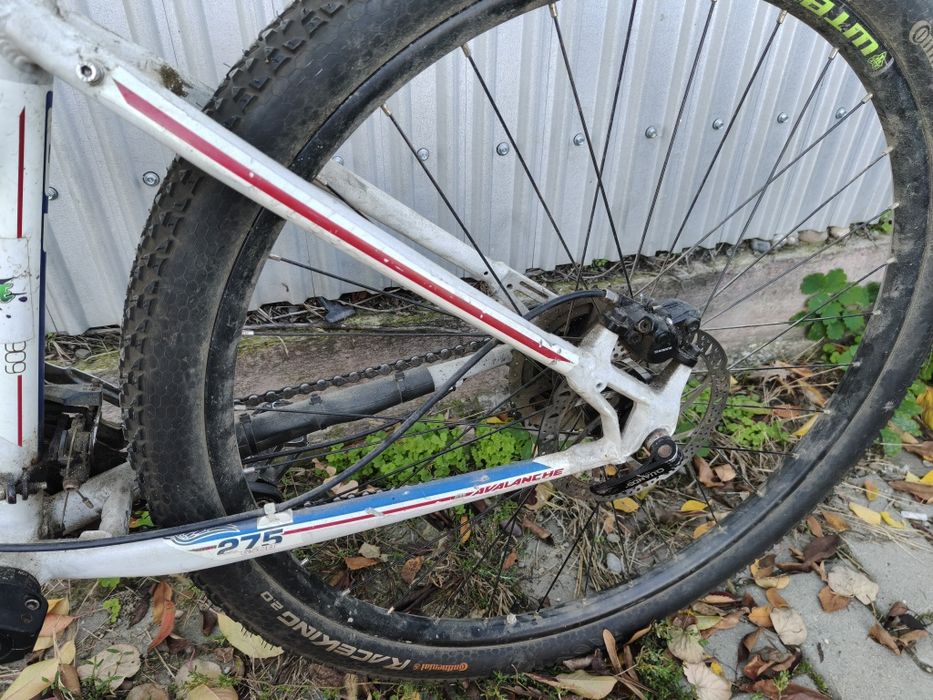 Bicicleta GT Avalanche 27.5