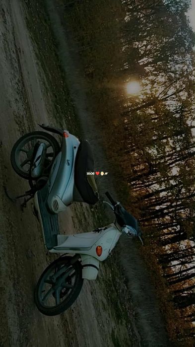 Vând sau schimb scuter Piaggio Liberty 50