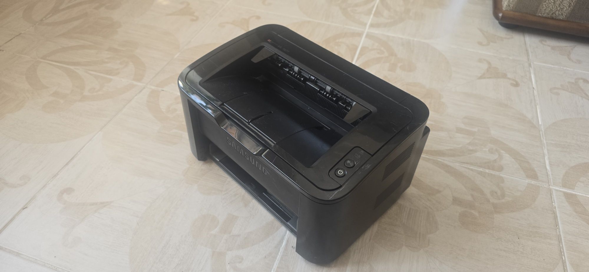 Принтер Samsung ml 1677  с большим обьемом картриджа
