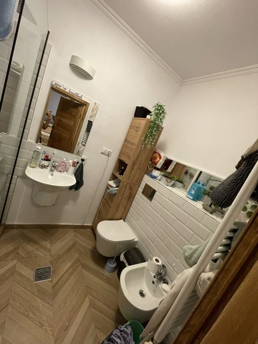 Apartament la casa