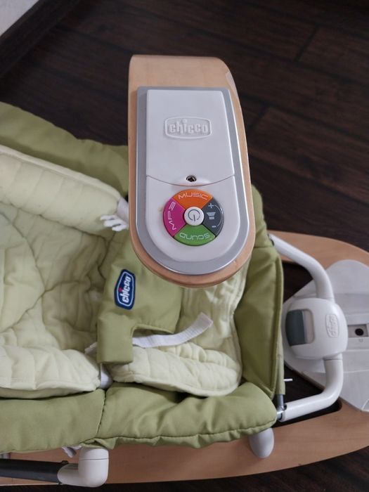 Шезлонг  музыкальный