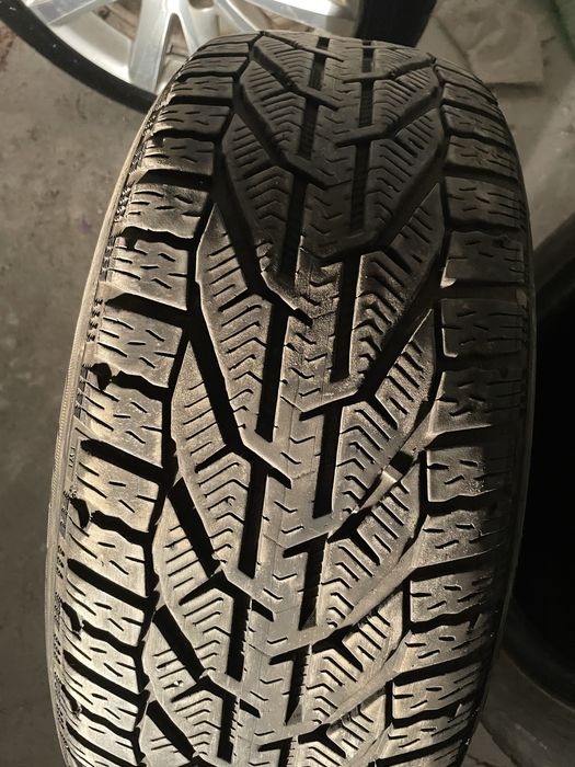 215 55 16 iarna   235 45 17 cu jante 205 55 16 cu jante