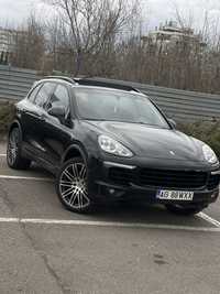 Porche Cayenne / Facelift / 2015 / Euro 6 /