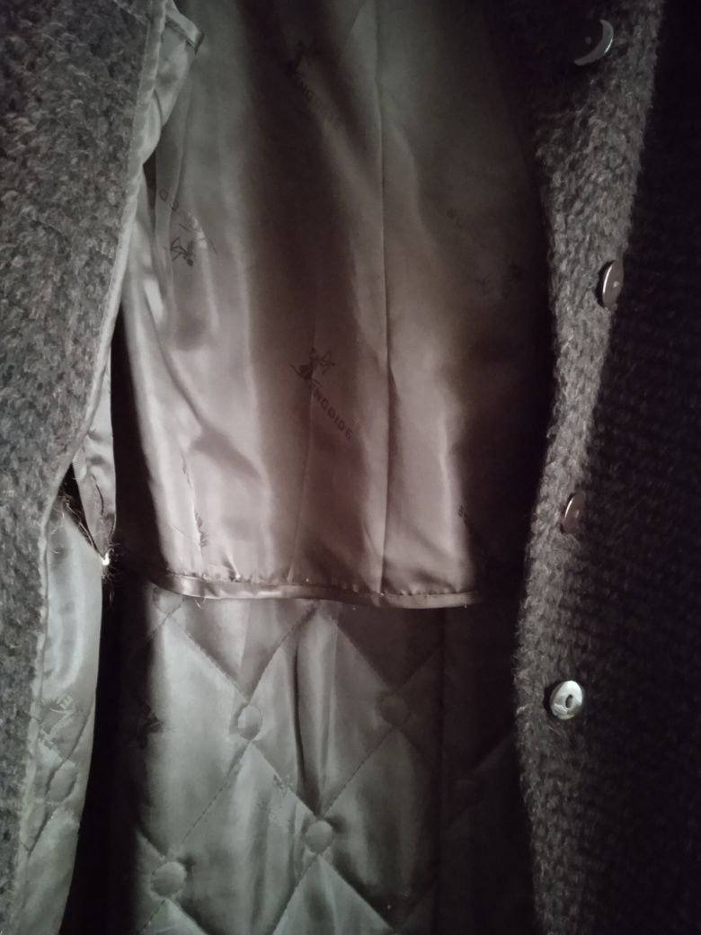Куртки, пуховик,пальто женские р. 48-50