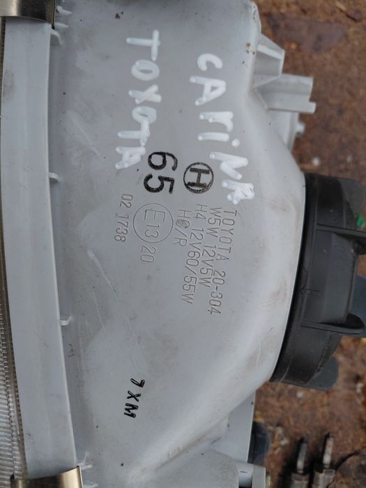 Ляв фар за Toyota Carina