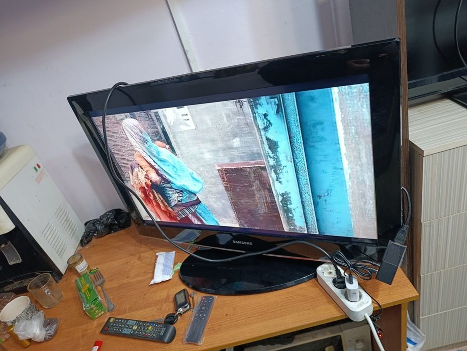 Продам телевизор