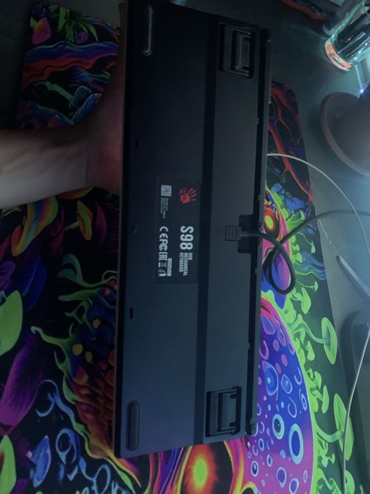 Продам игровую клавиатуру