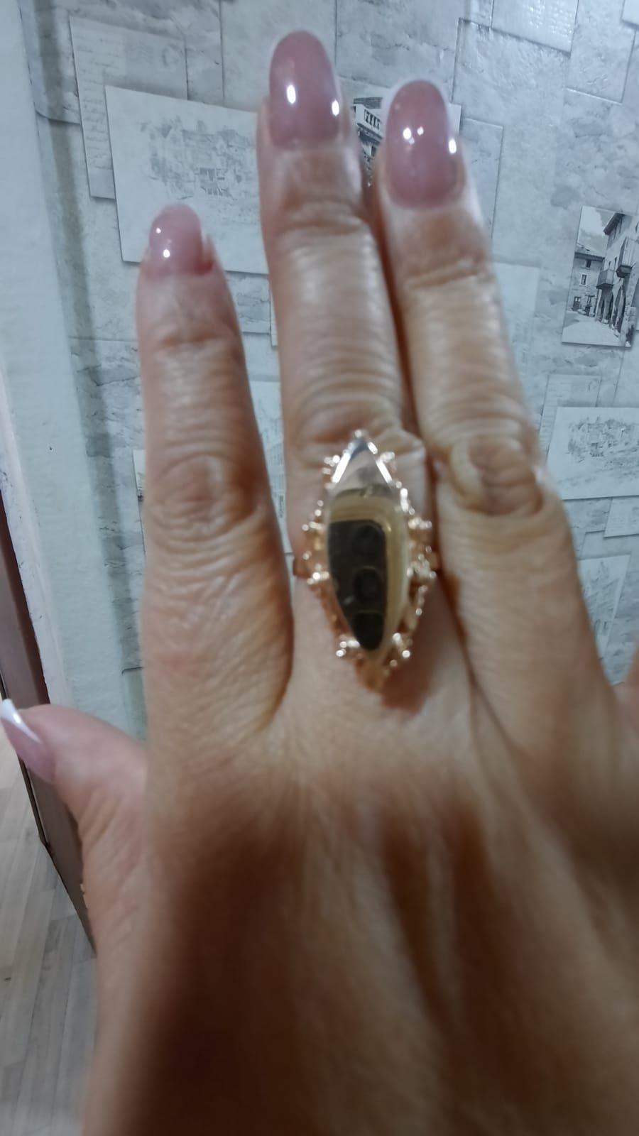 Продаю золотое кольцо - Маркиза