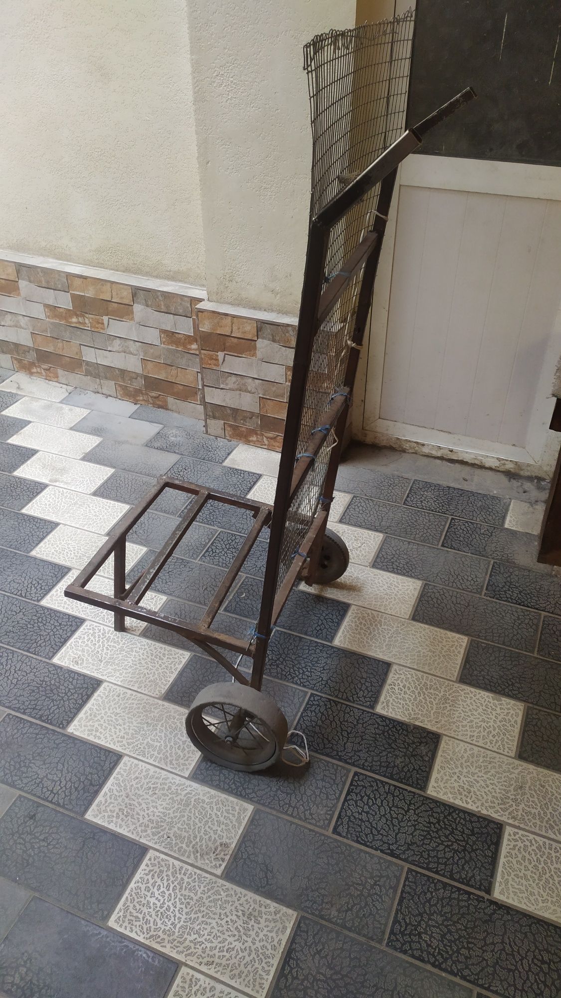 Arava sotiladi halati yaxshi