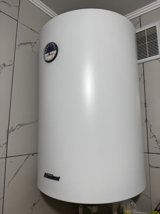Продам водонагреватель в ванную