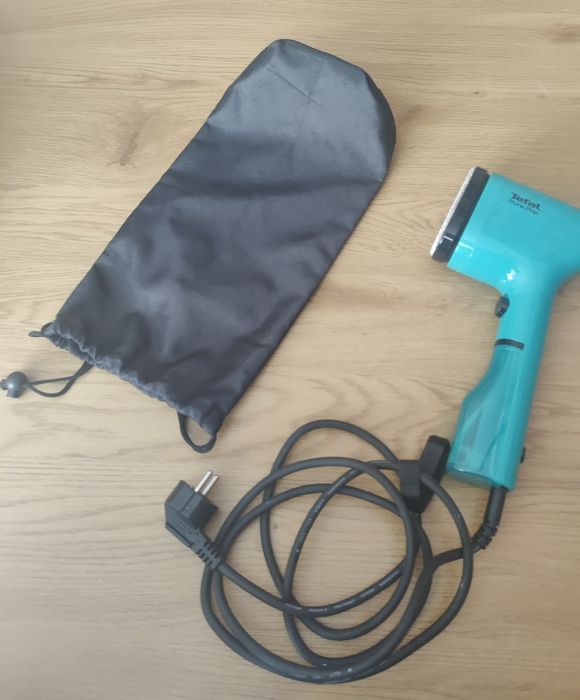 Aparat de calcat vertical cu abur tefal pure pop