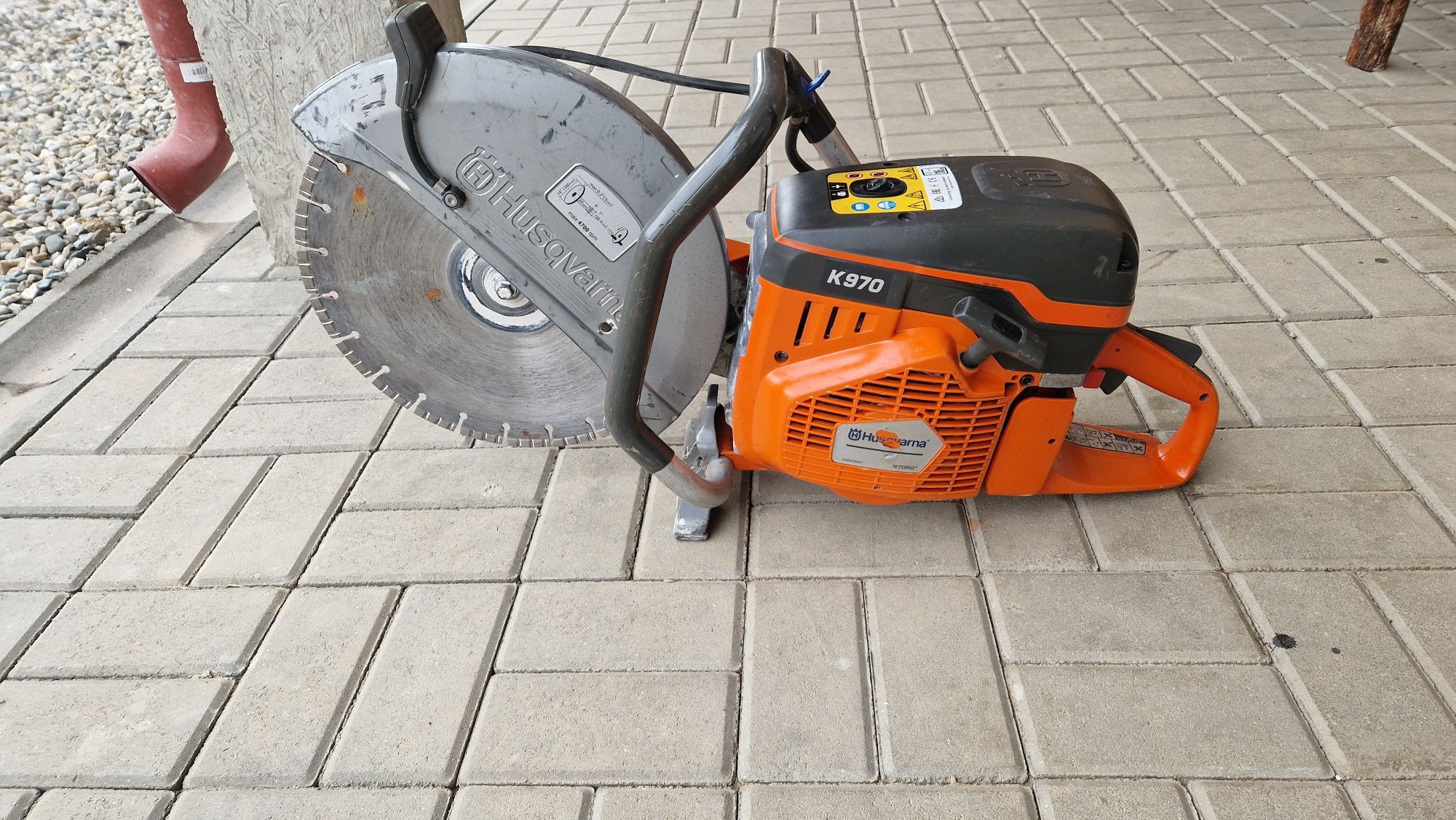 Husqvarna  de taiat beton