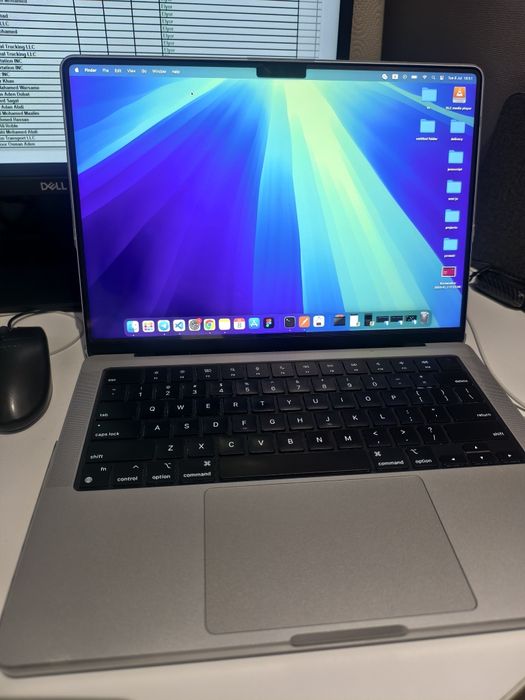 Продаю MacBook Pro 14" M3 (8GB / 512GB).
Состояние отличное, работает