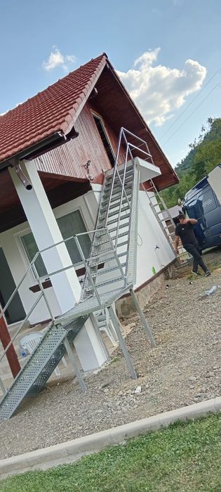 Scări de exterior zincate 8