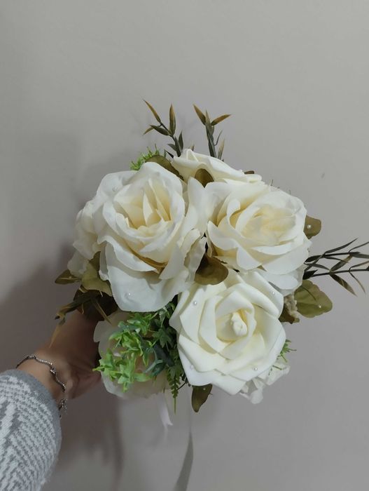 Сватбени бутониери, халат, кутия за халки