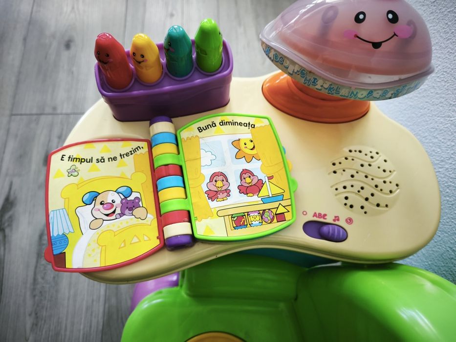 Scaun interactiv Fisher-Price pentru copii