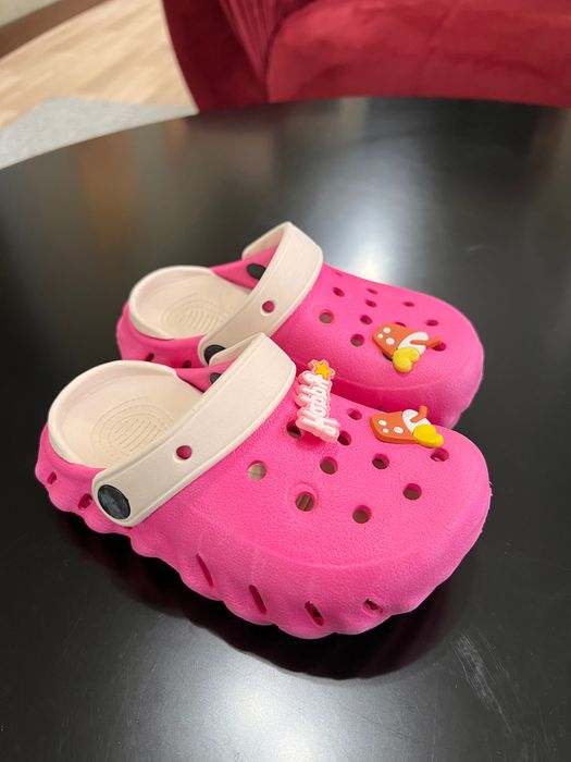 Кроксы 25 размер вьетнамские для девочки. Шлепки, тапочки, сабо