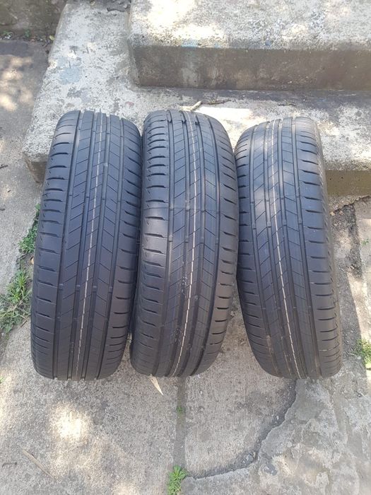 3 cauciucuri Bridgestone 185/65R15 noi