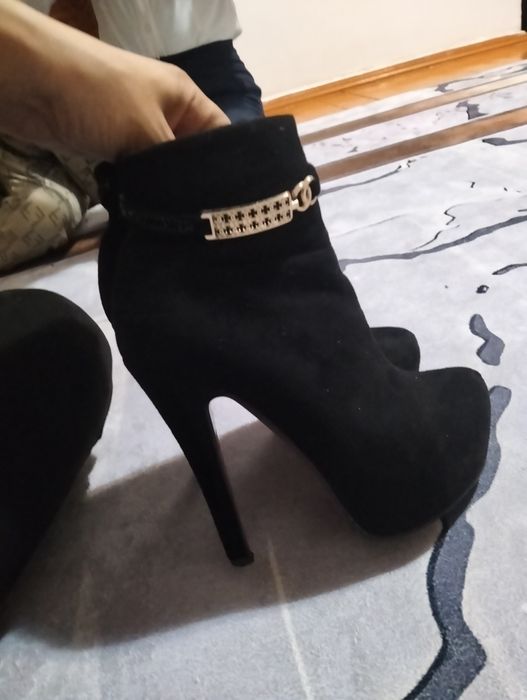 Лабутены супер 36 размер