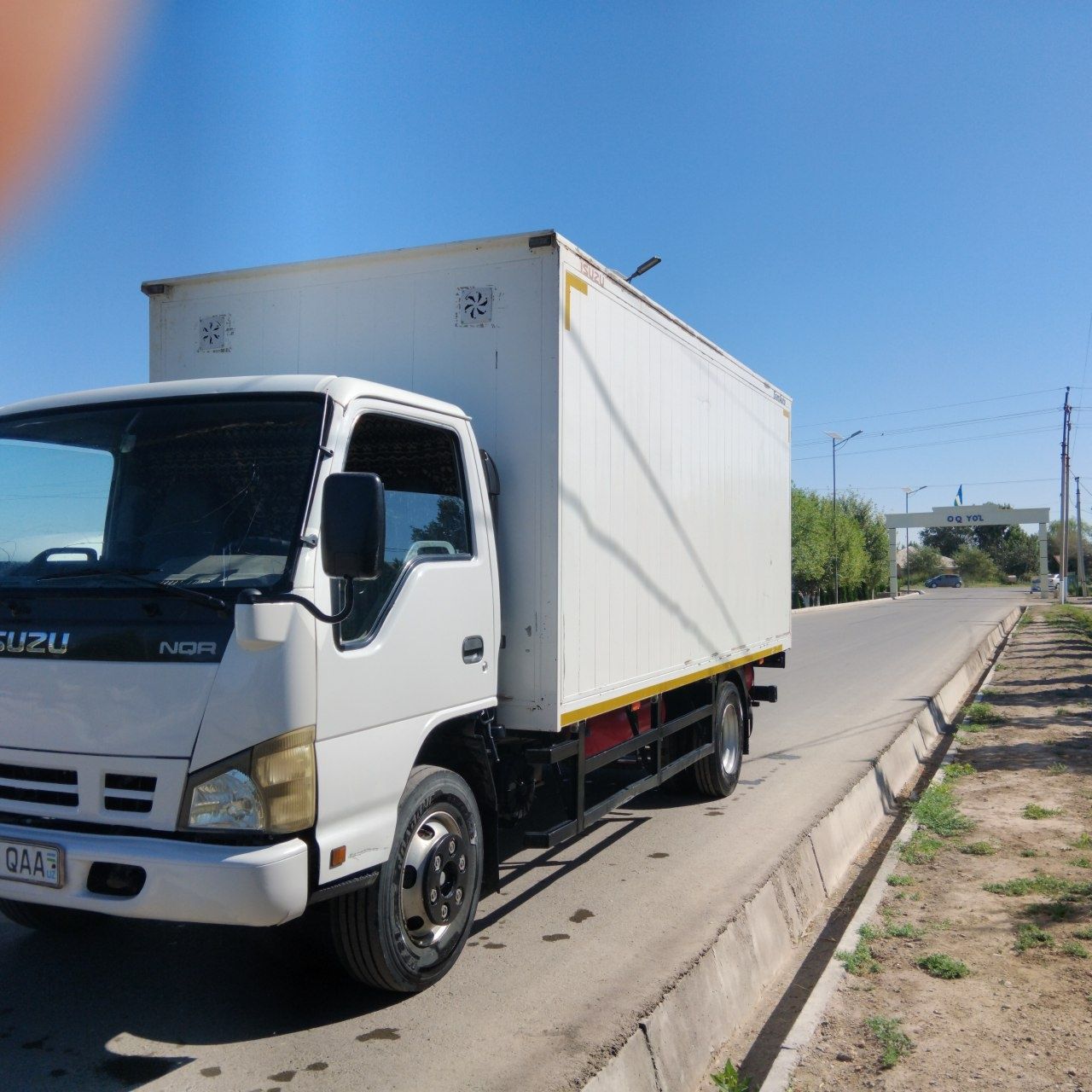 Isuzu NQR sotiladi