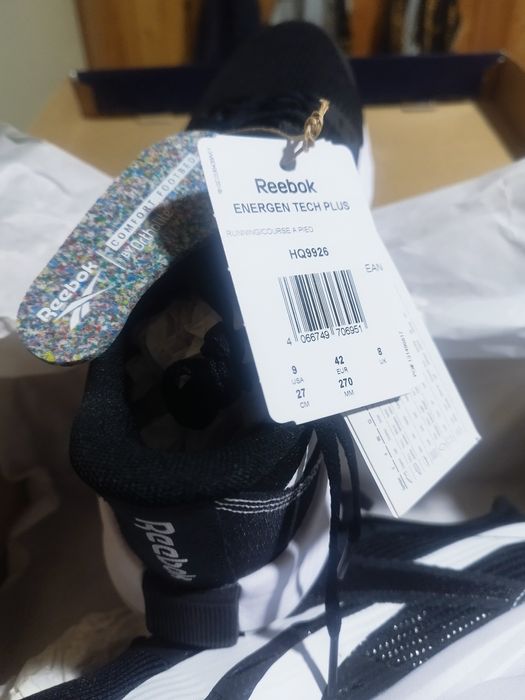 Маратонки Reebok, Hummel.