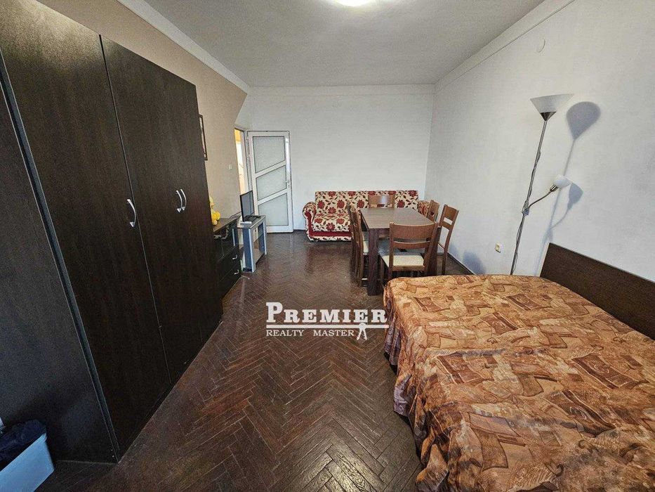 Продава се Тристаен апартамент в Бургас, Акациите - 71 кв.м за 2575 €/кв.м - Снимка #18