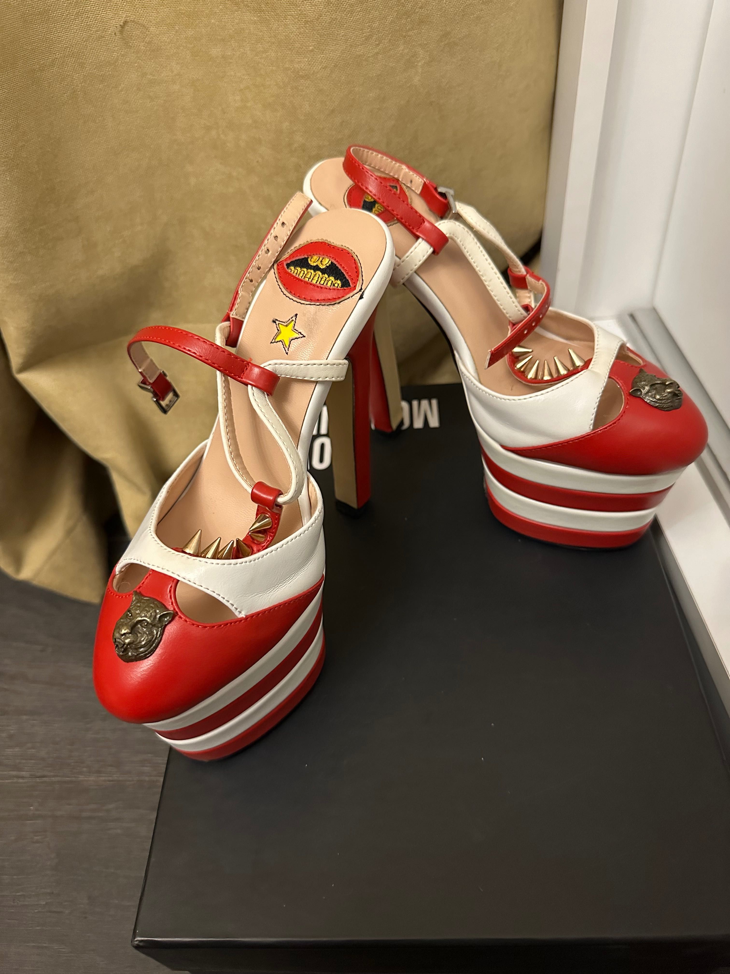 Обувки на висок ток Gucci
