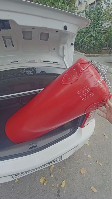 Boks meshok grusha, Boxing bag, боксёрский мешок груша.