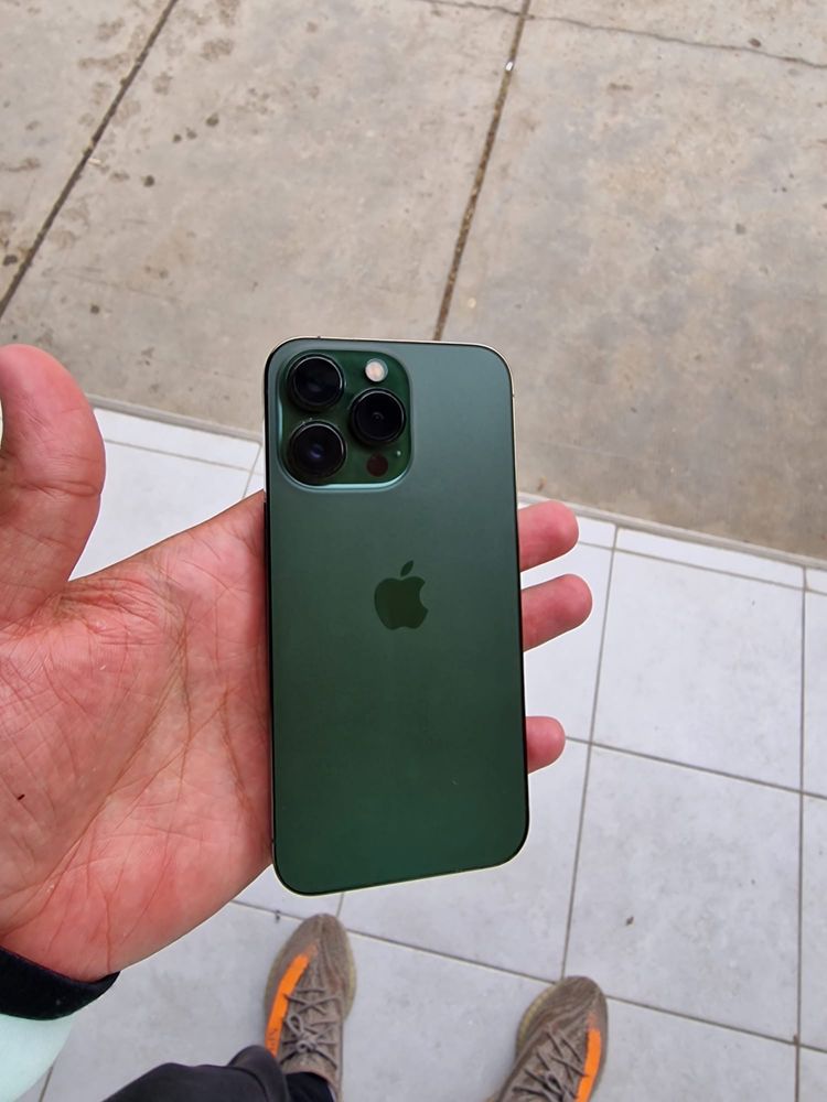Iphone 13 pro Alpine Green