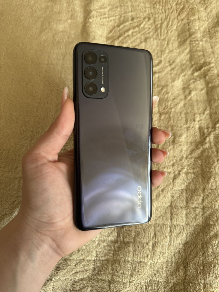 Продам смартфон OPPO Reno 5