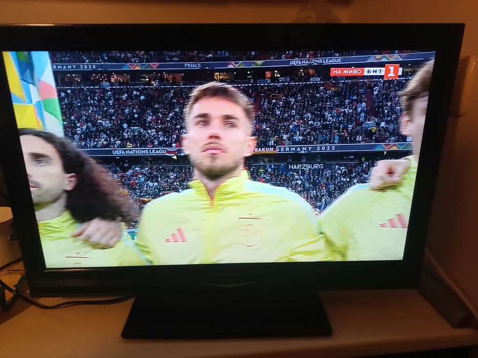 Телевизор Crown 24 " инча