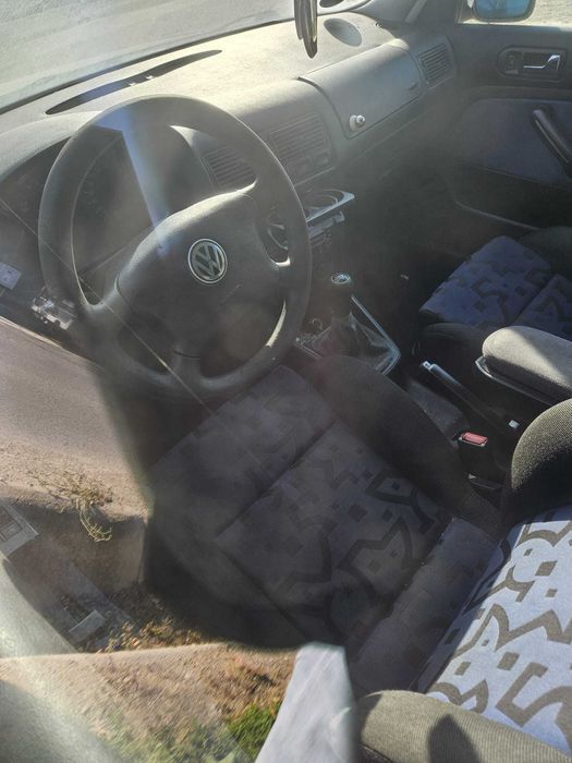 De vanzare golf 4