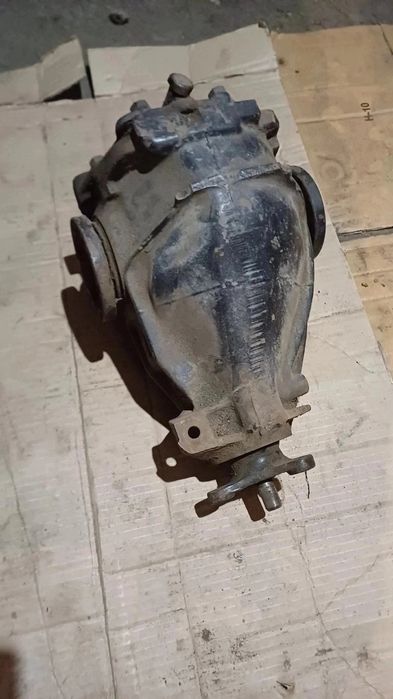 Редуктор мерседес 124