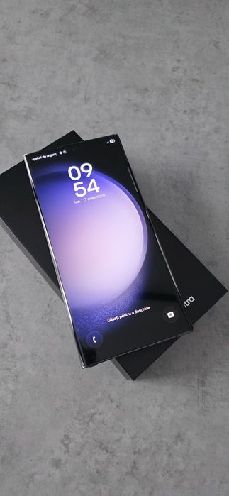 Vând Samsung S23 Ultra
