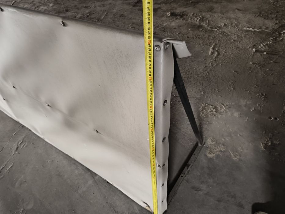 Marchiza, copertina prelata, acoperiș ușa