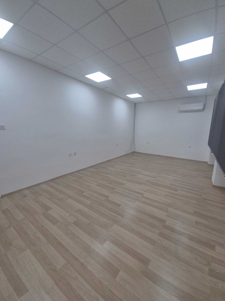 Дава се под наем Офис в Пловдив, Кършияка - 30 кв.м за 194.31 € - Снимка #1