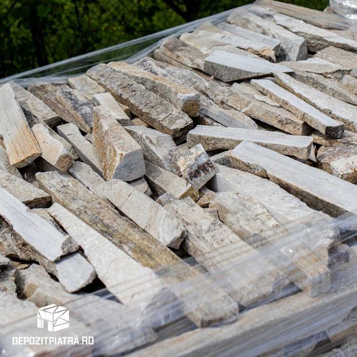 Mrgini Fasii, Piatra Naturala