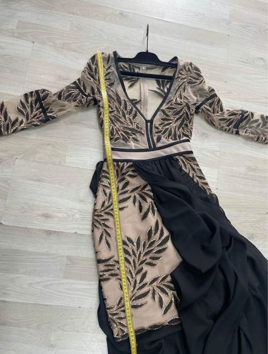 Rochie de seara lunga model deosebit