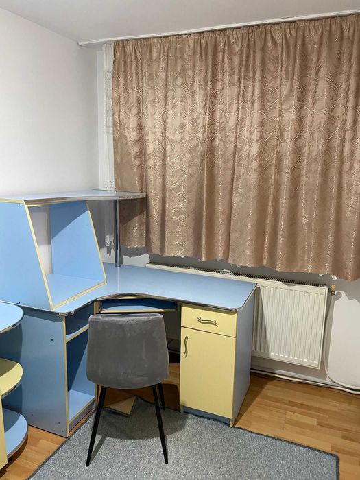 Dau in chirie apartament cu doua camere