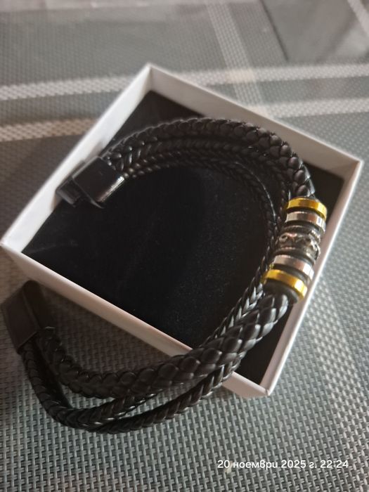 Мъжка кожена гривна