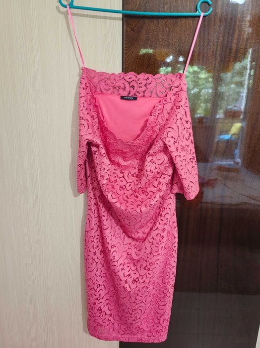 Дантелена рокля Розова