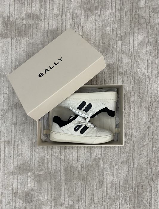 Продается итальянская пара от бренда Bally