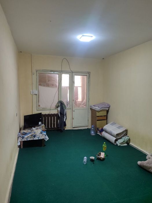 Uy sotiladi 1 xonali 33 kvadrat