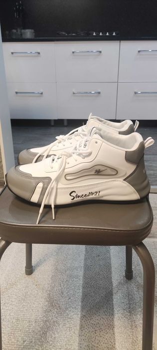 Продам мужские кросовки или обмен на болгарку